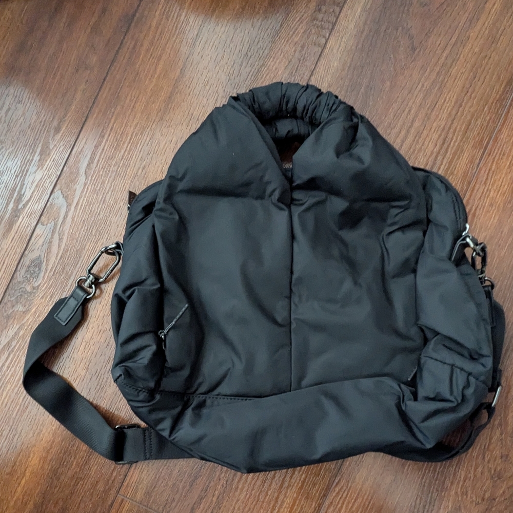 Gathered Handle Lululemon 14L Bag